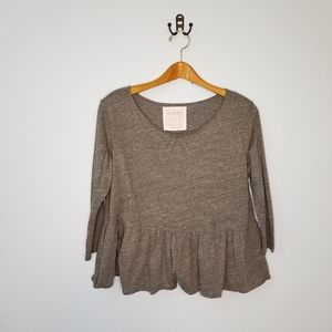 We The Free gray ruffle bottom top